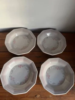 4 assiettes creuses