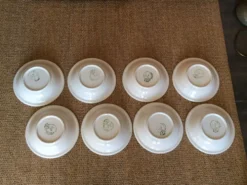 8 assiettes creuses