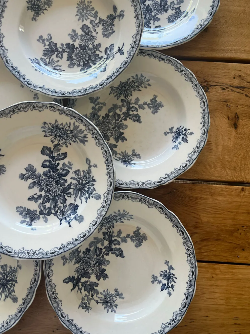 Assiettes creuses anciennes