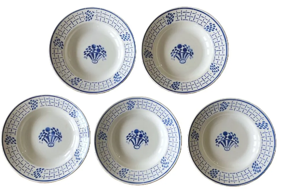 5 assiettes creuses anciennes en faïence de badonviller