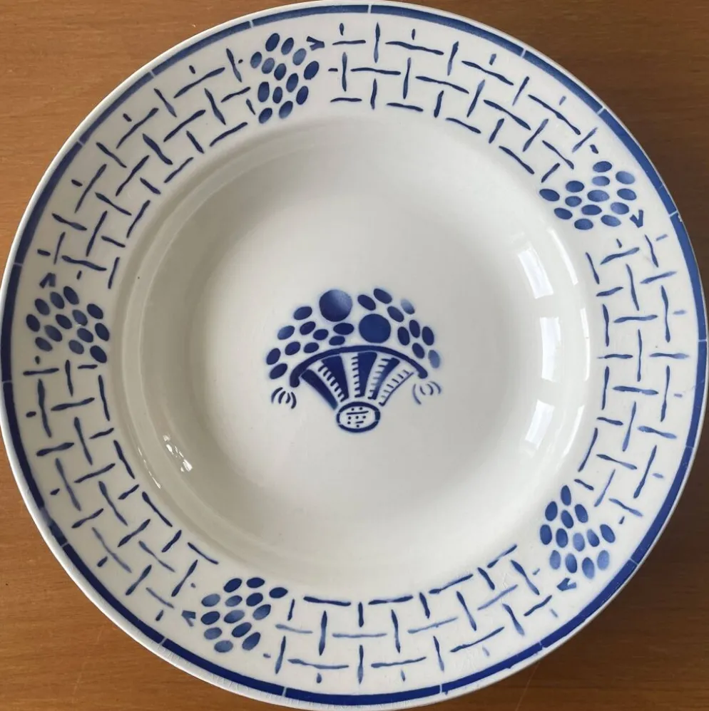 5 assiettes creuses anciennes en faïence de badonviller