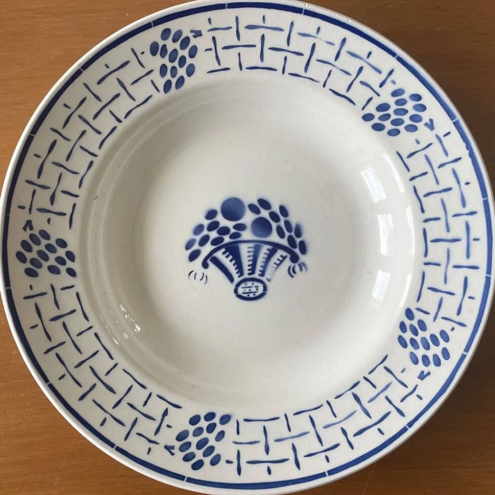 5 assiettes creuses anciennes en faïence de badonviller