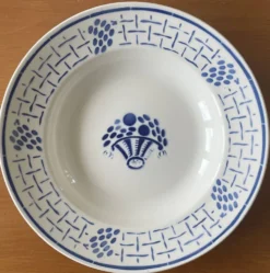 5 assiettes creuses anciennes en faïence de badonviller