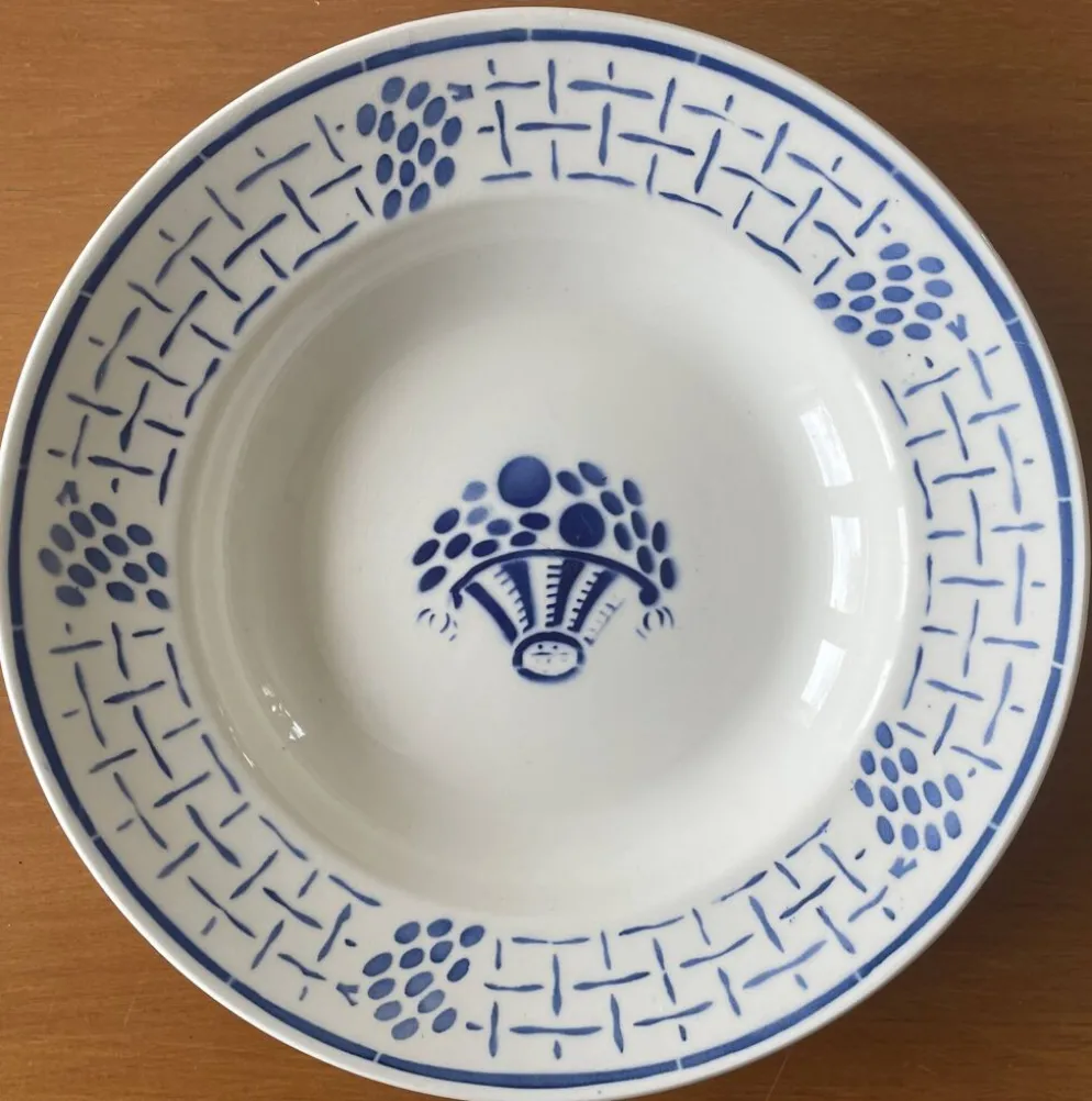 5 assiettes creuses anciennes en faïence de badonviller