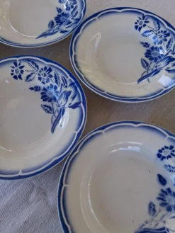 6 assiettes creuses anciennes de chez Sarreguemines modèle