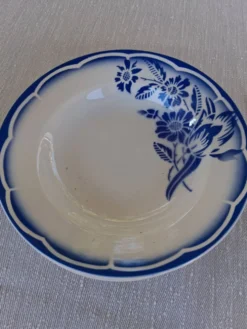 6 assiettes creuses anciennes de chez Sarreguemines modèle