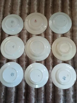 9 assiettes creuses anciennes dépareillées