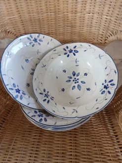 5 assiettes creuses anciennes Moustiers