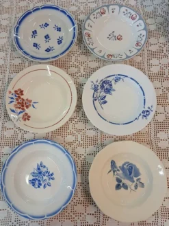 6 assiettes creuses anciennes dépareillées