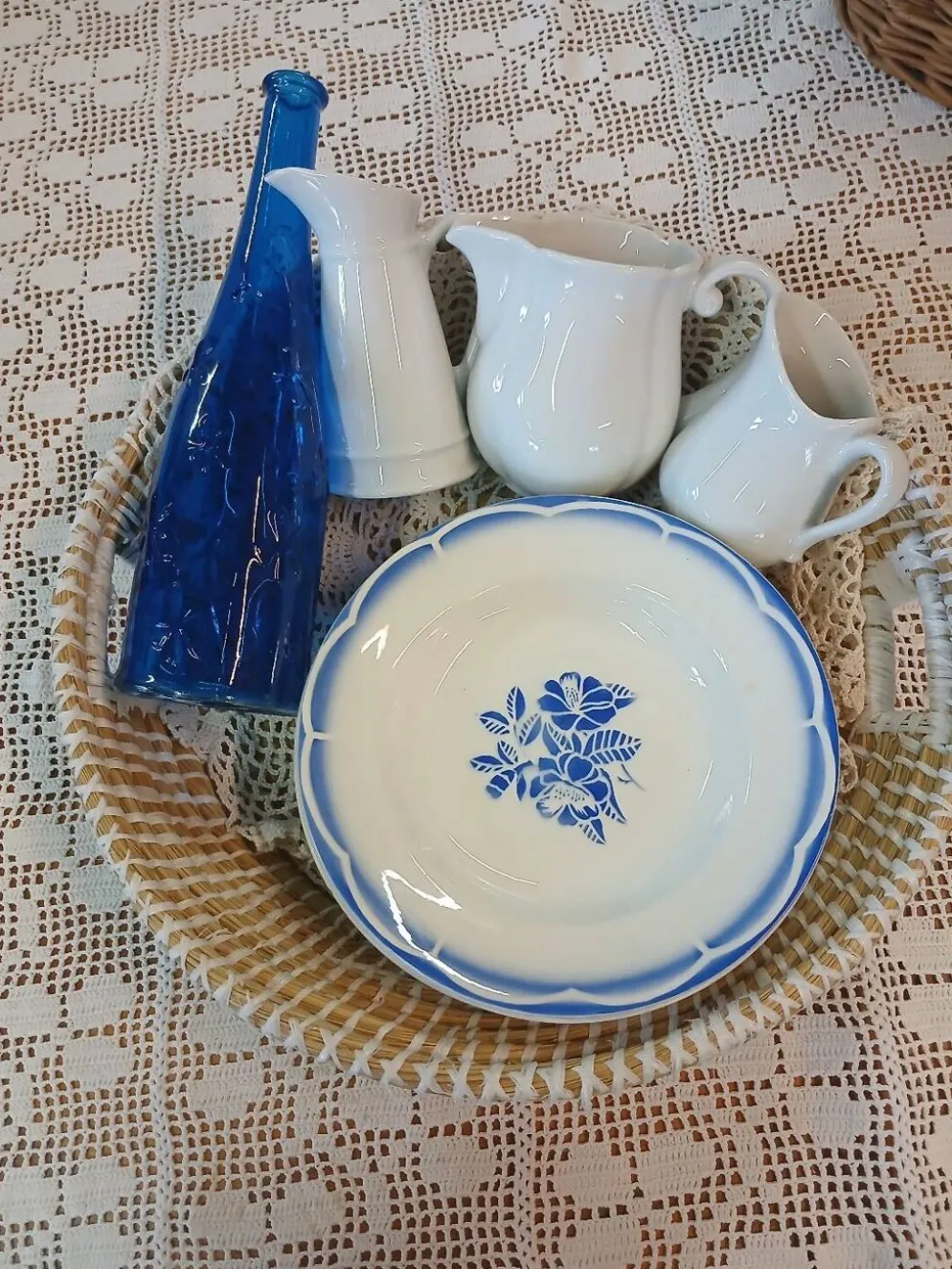 6 assiettes creuses anciennes dépareillées