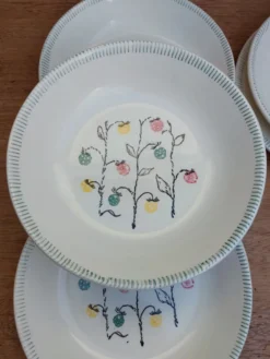 4 assiettes creuses céramique ancienne