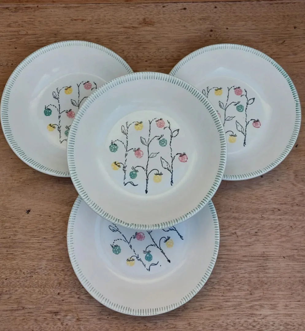 4 assiettes creuses céramique ancienne