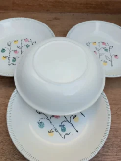4 assiettes creuses céramique ancienne