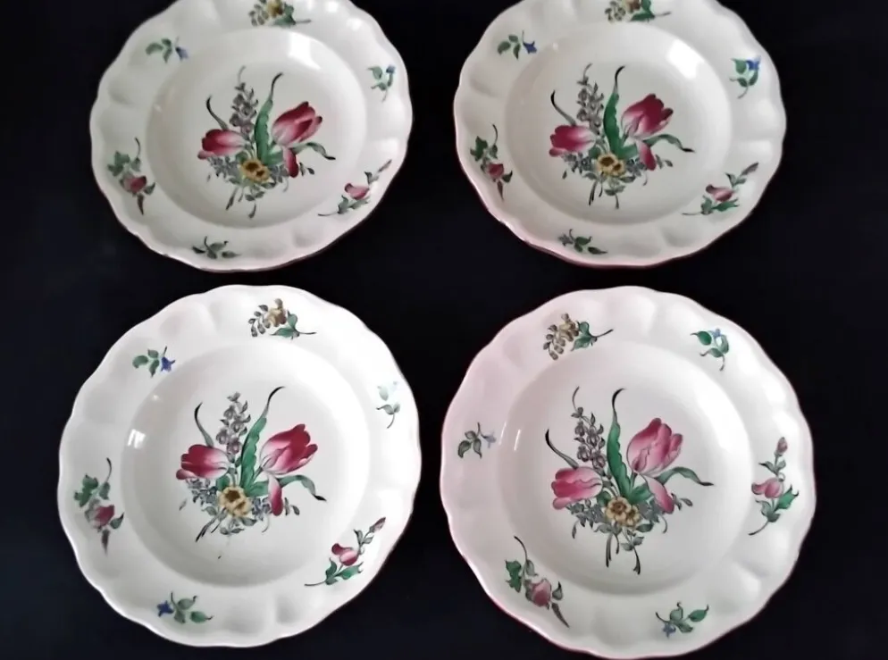 4 Assiettes creuses demi porcelaine de Lunéville KG Modèle "Réverbère"