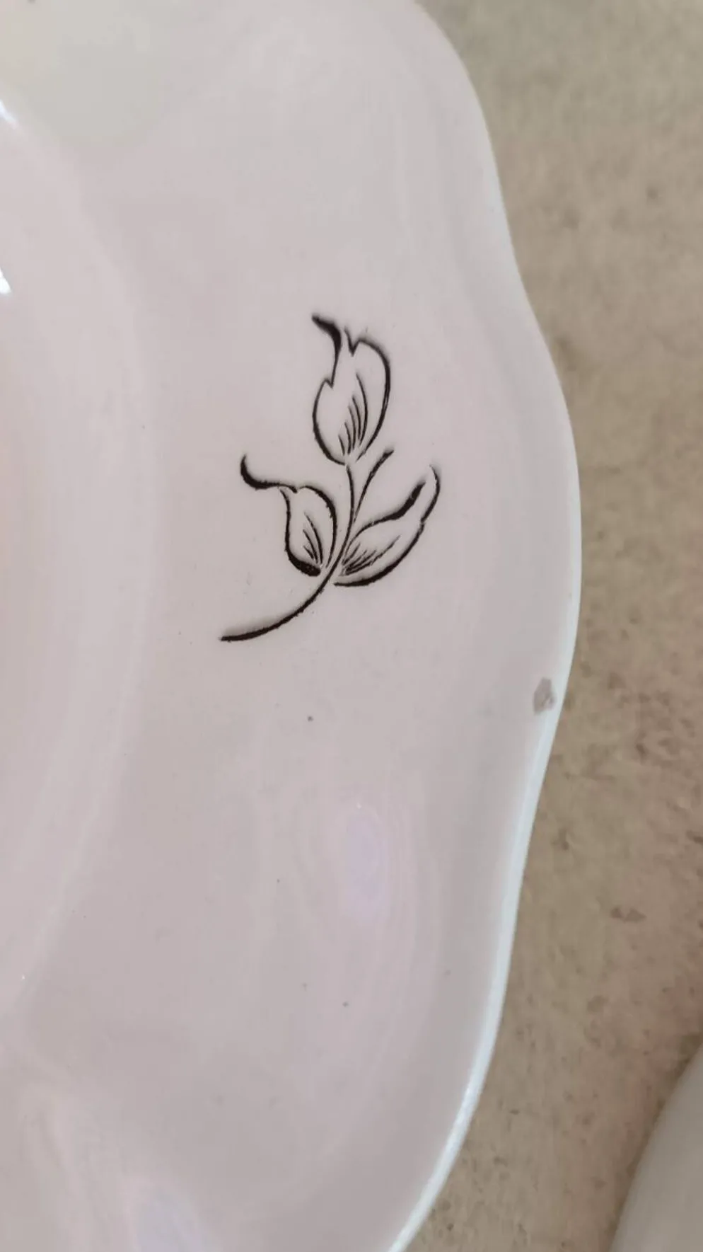 4 assiettes creuses en faïence de Lunéville