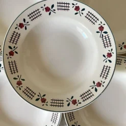 Assiettes creuses en faïence Niderviller , modèle Loire