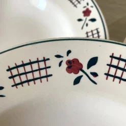 Assiettes creuses en faïence Niderviller , modèle Loire