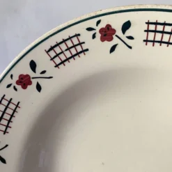 Assiettes creuses en faïence Niderviller , modèle Loire