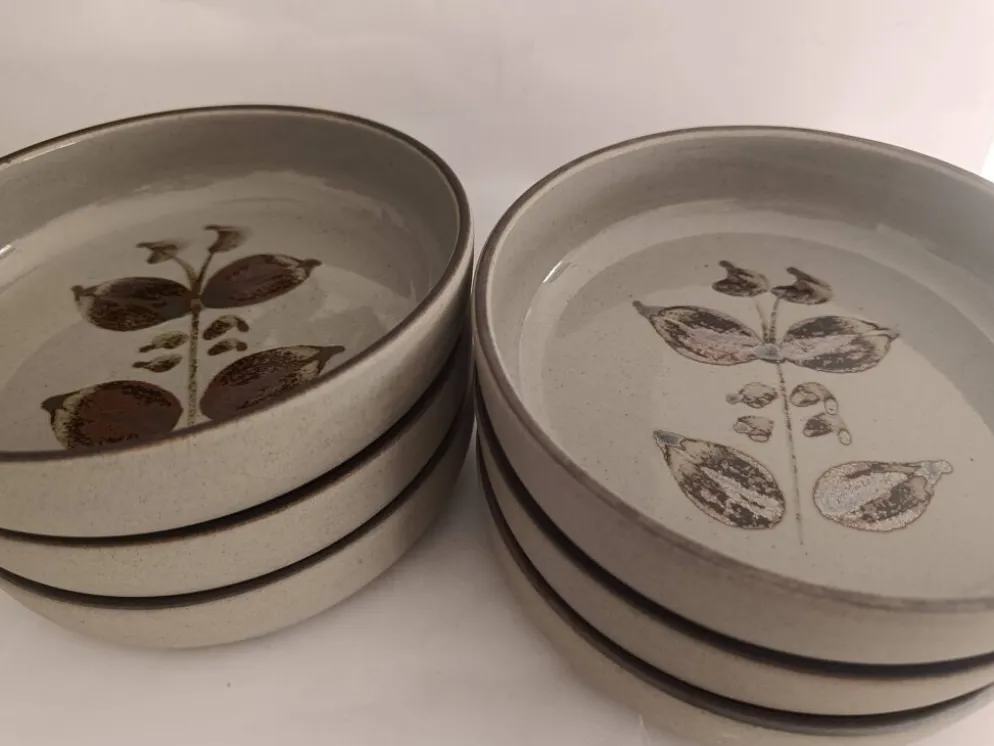 Assiettes creuses en grès de l'Arnon