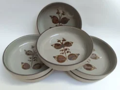 Assiettes creuses en grès de l'Arnon