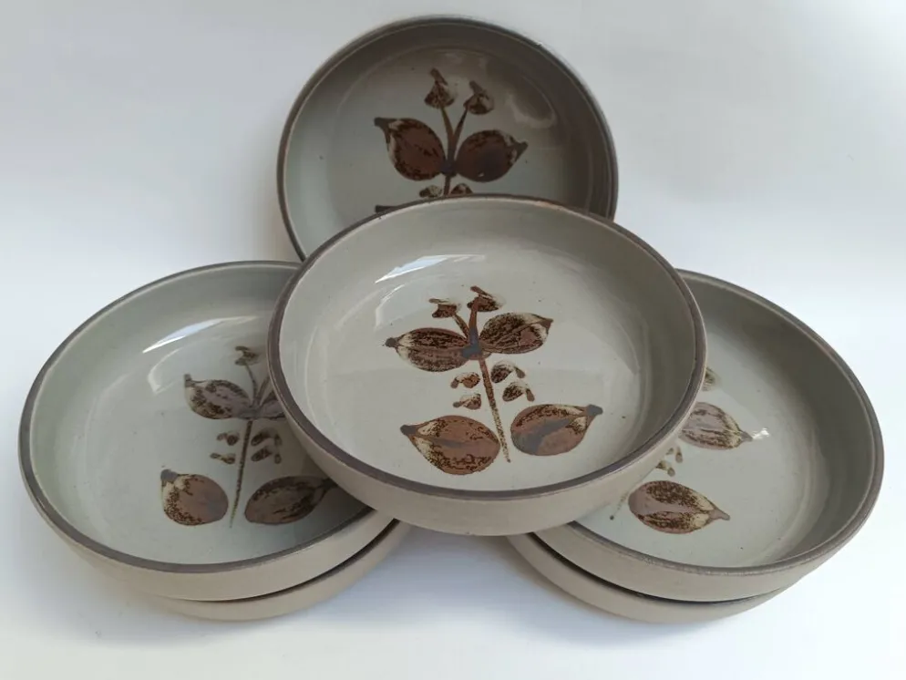 Assiettes creuses en grès de l'Arnon