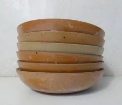 6 assiettes creuses en grès Vintage
