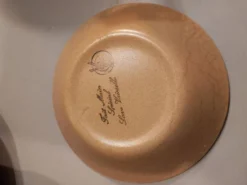 11 assiettes creuses en grès vintages