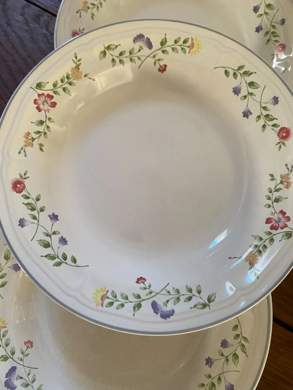 3 assiettes creuses fleuries English garden