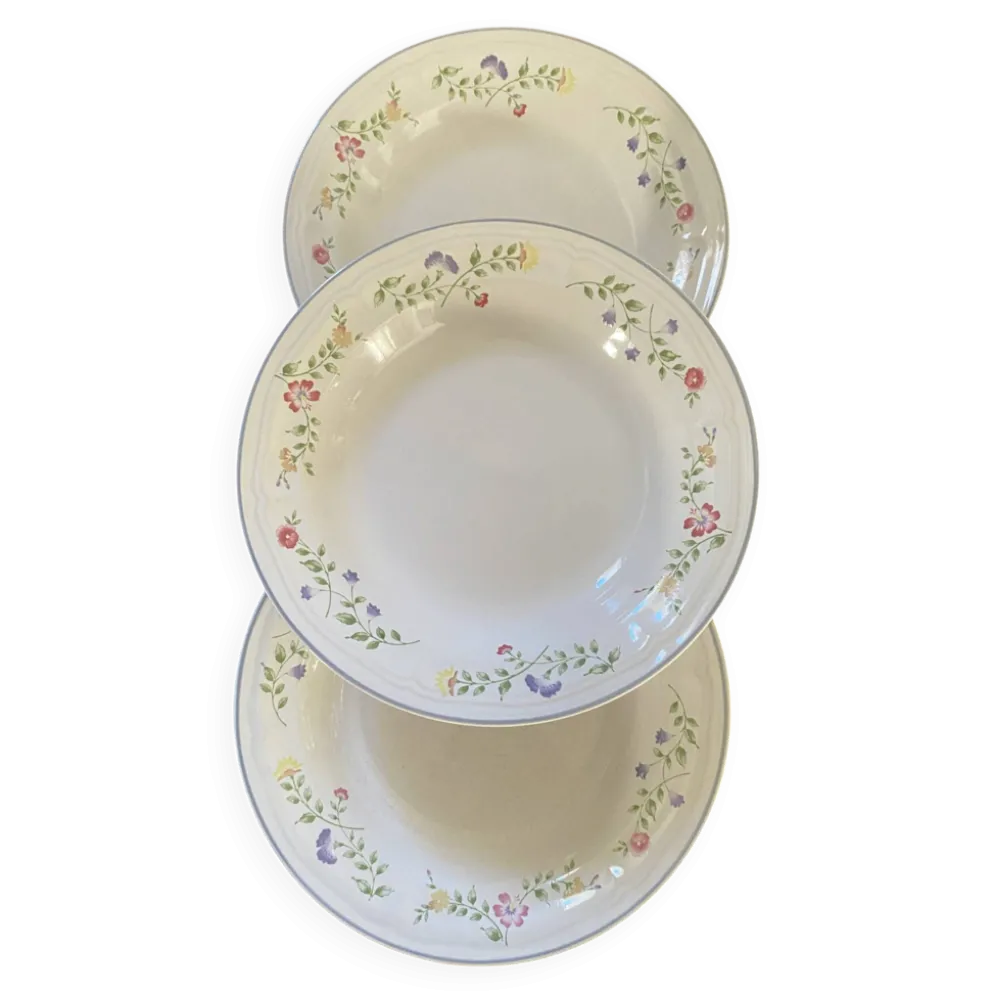 3 assiettes creuses fleuries English garden