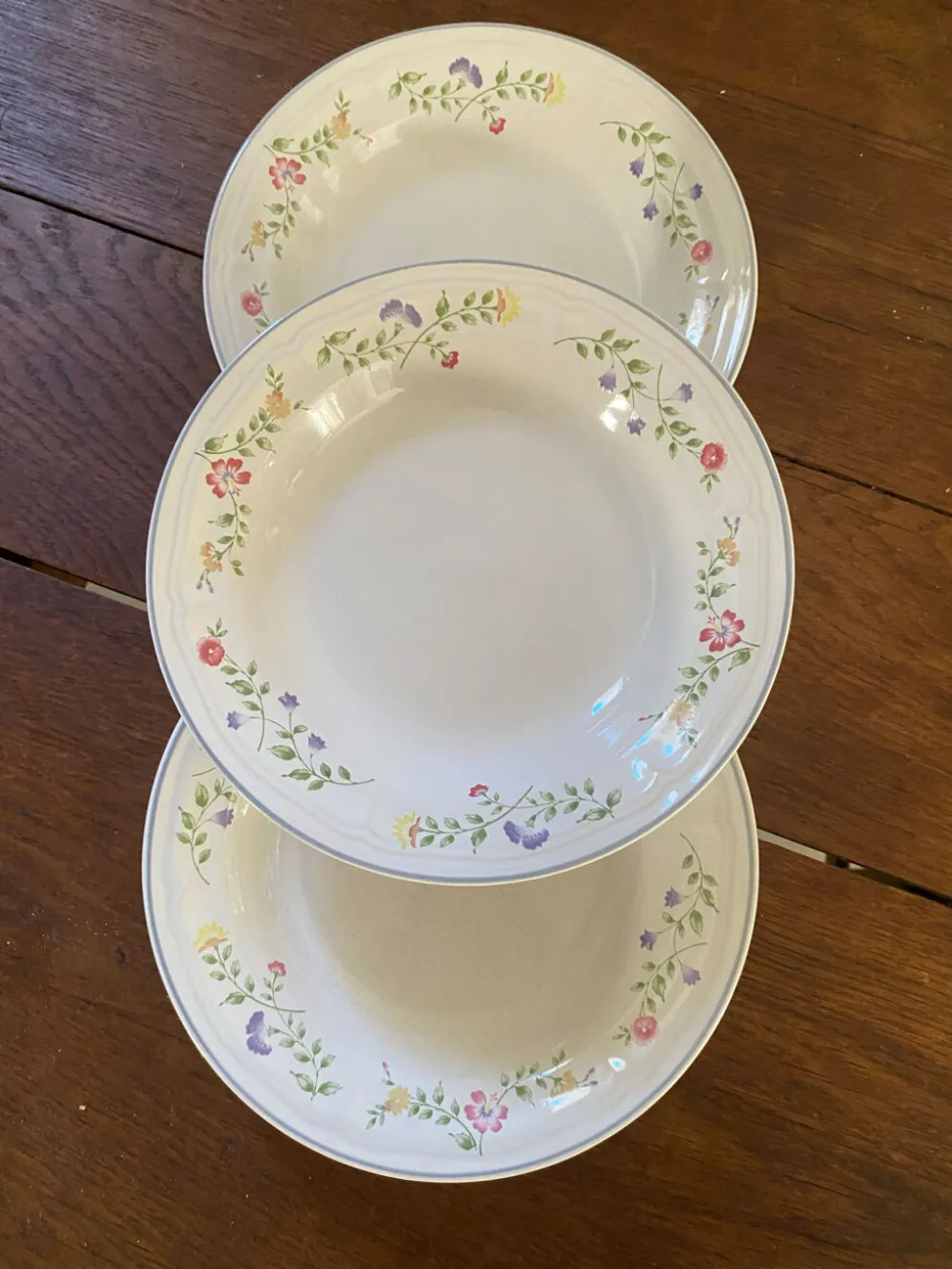 3 assiettes creuses fleuries English garden