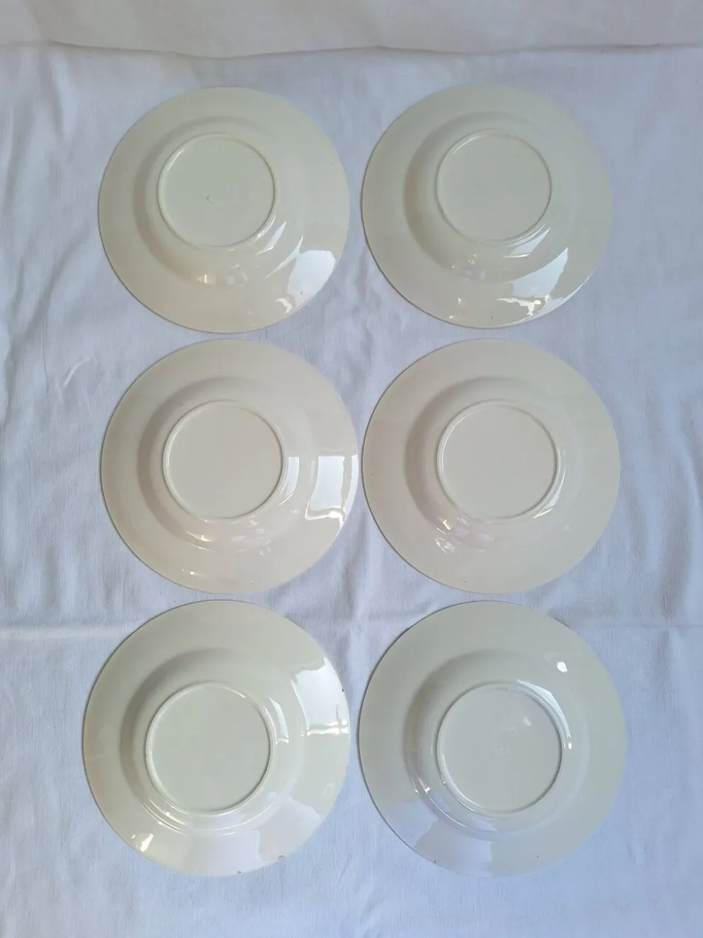 Assiettes creuses à fleurs