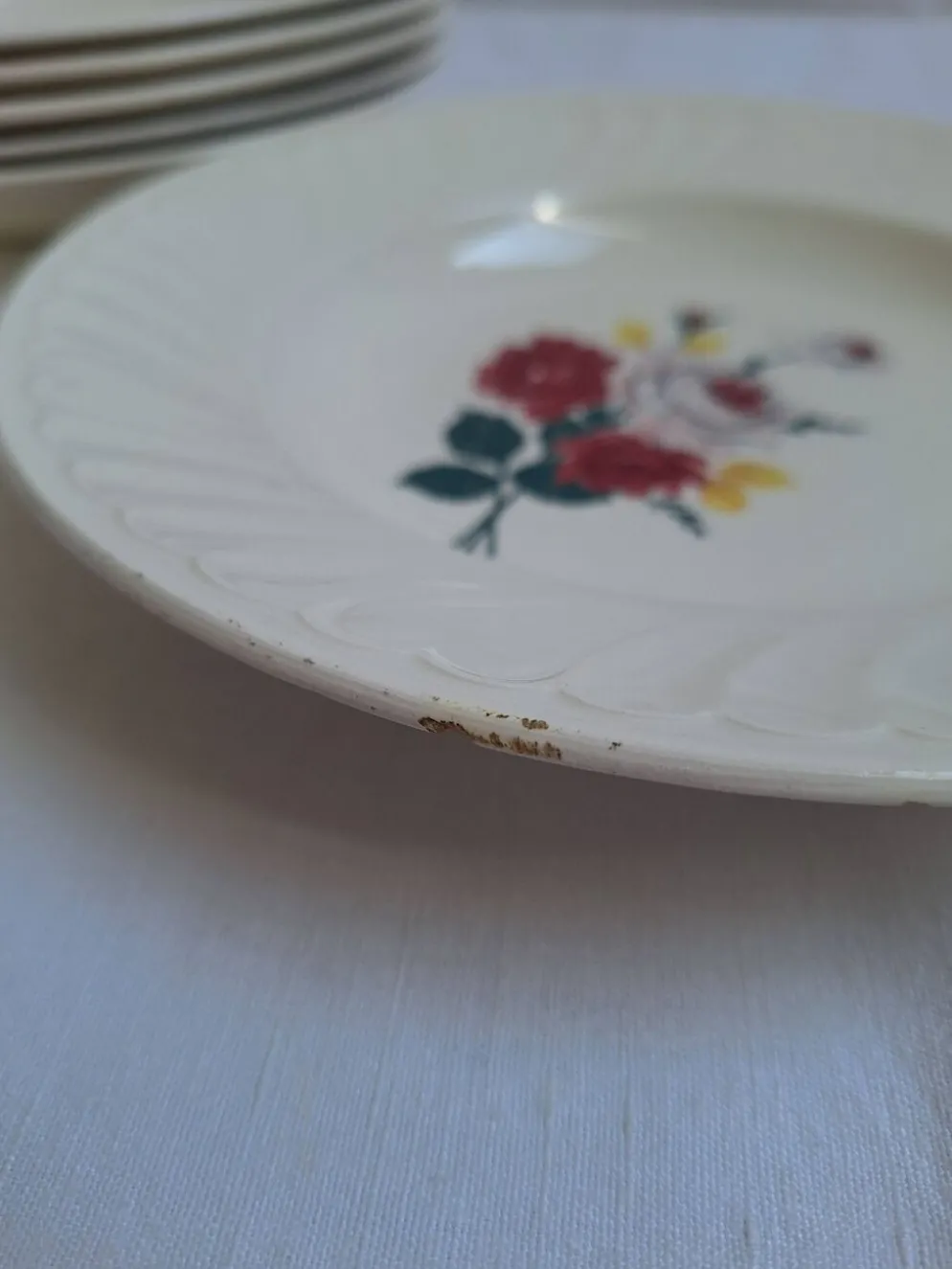 Assiettes creuses à fleurs