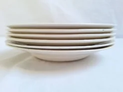 Assiettes creuses à fleurs
