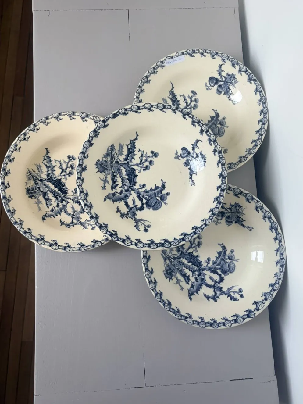 4 assiettes creuses Gien Chardons 260323