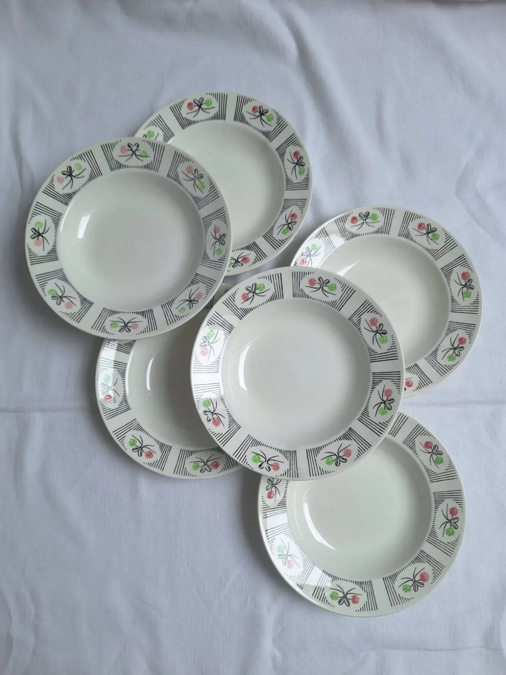Assiettes creuses Gien modèle Marie-José