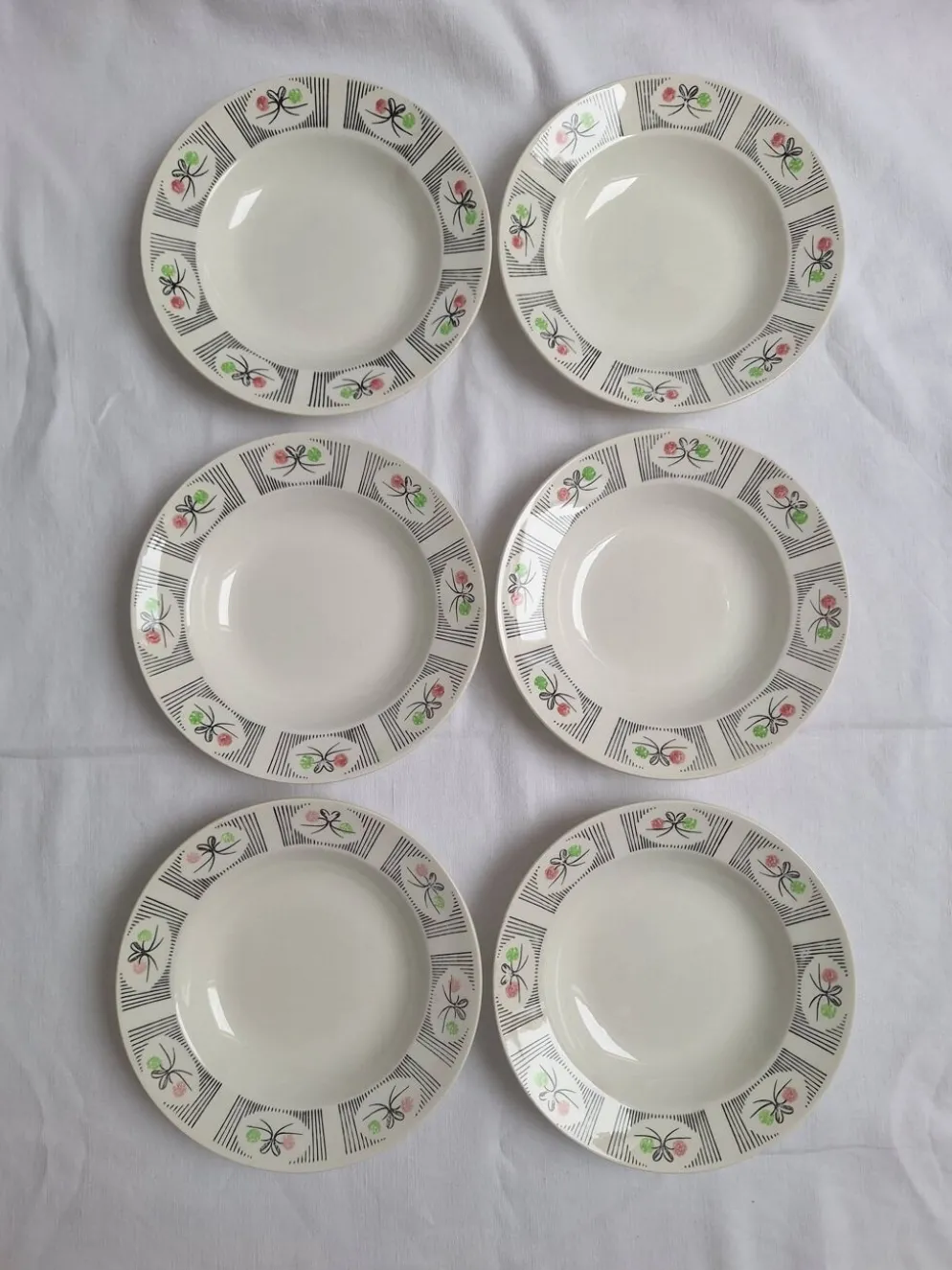 Assiettes creuses Gien modèle Marie-José