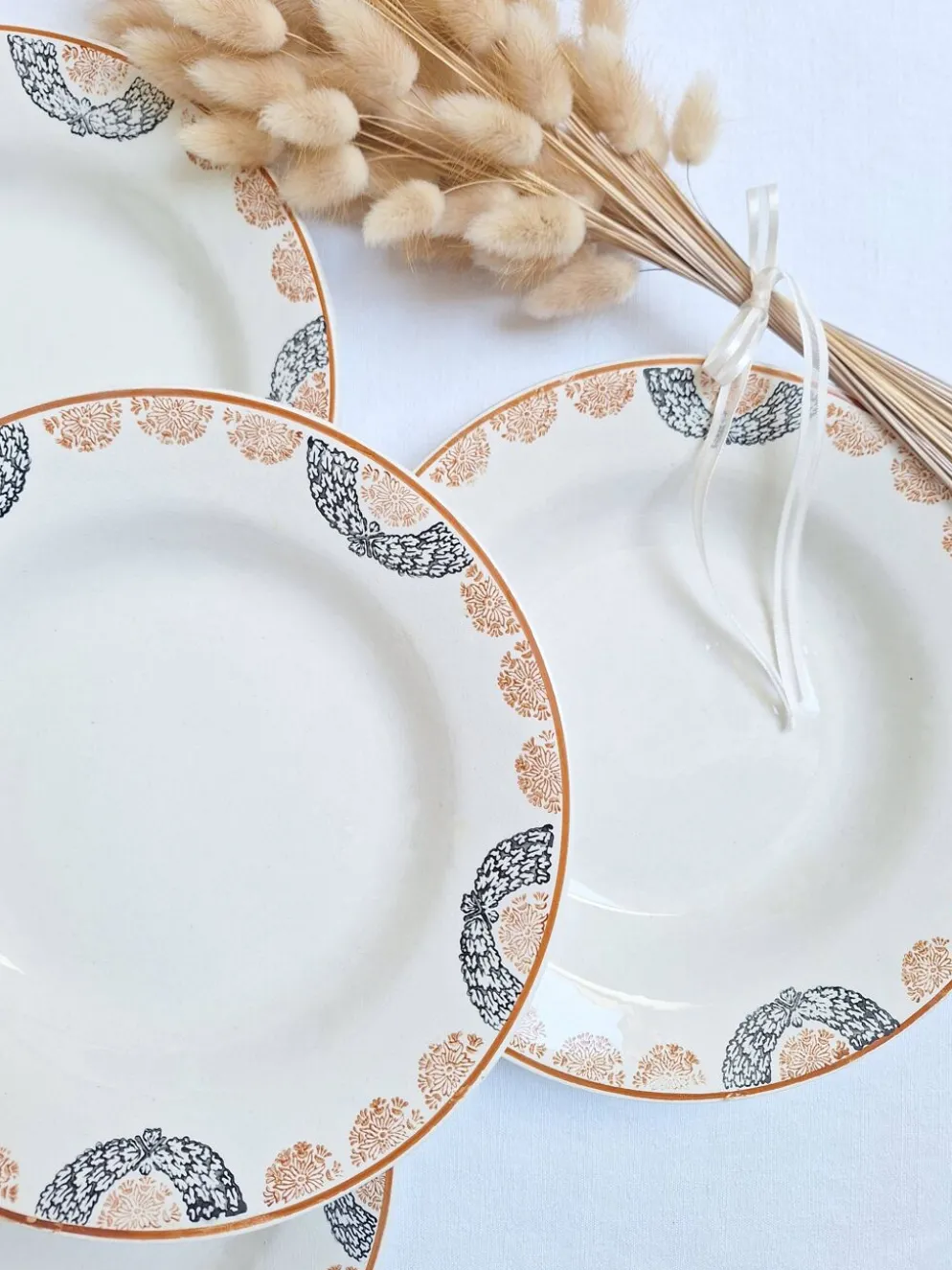 Assiettes creuses HBCM modèle Pauline orange et noir