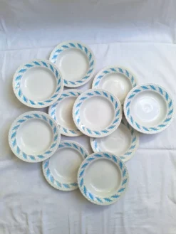 Assiettes creuses l'amandinoise feuilles de chêne bleu vintage