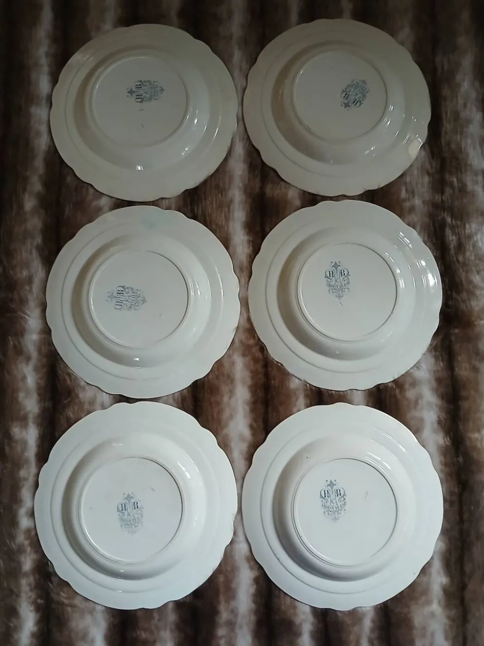 6 assiettes creuses "Louis XIII " Choisy le Roi