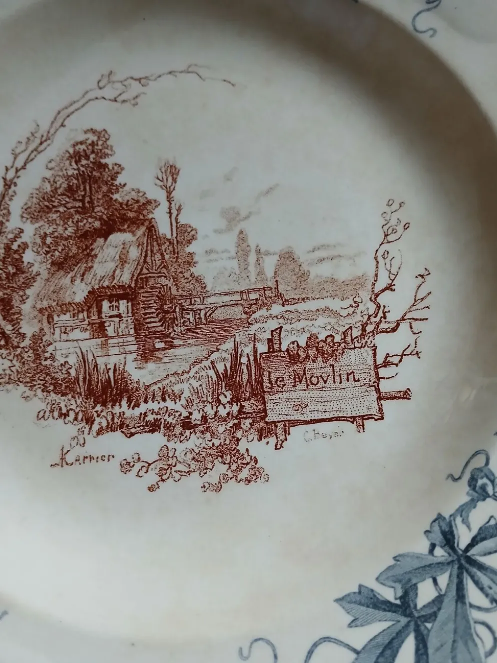 6 assiettes creuses "Louis XIII " Choisy le Roi