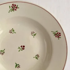 Assiettes creuses Niderviller décor rouge et vert
