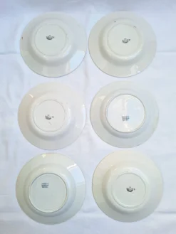 Assiettes creuses orange et bleu HBCM et St Amand