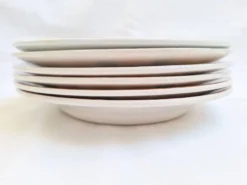 Assiettes creuses orange et bleu HBCM et St Amand