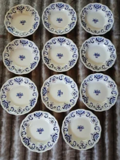 11 assiettes creuses "Rouennais " de Longchamp