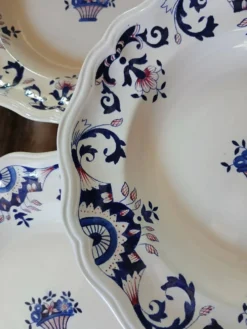 11 assiettes creuses 