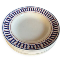 6 assiettes creuses Saint-Amand 1930
