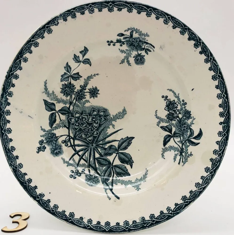 4 Assiettes creuses “St-Amandinoise " Modèle « Margot»