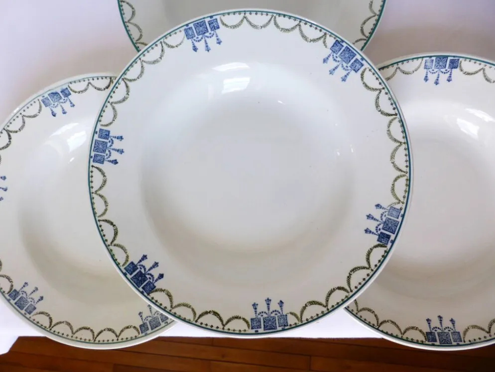 4 assiettes creuses vintage de St Amand 220631