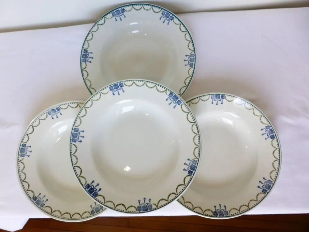 4 assiettes creuses vintage de St Amand 220631