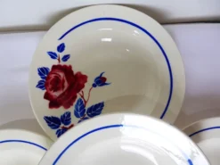 4 assiettes creuses vintage de K&G Luneville modèle Chantal 220516